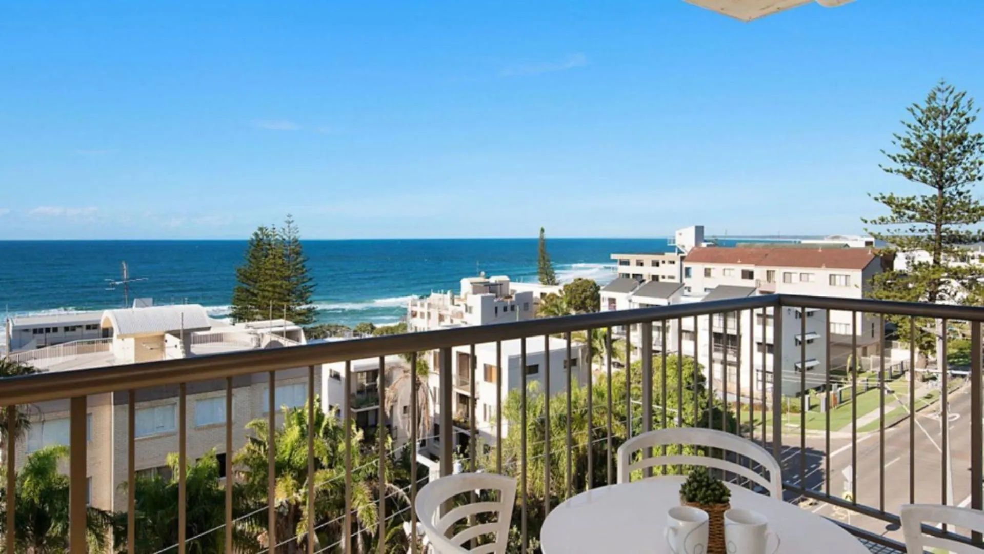 Unit 13 Oceanic, Kings Beach Caloundra 0*,  Ausztrália